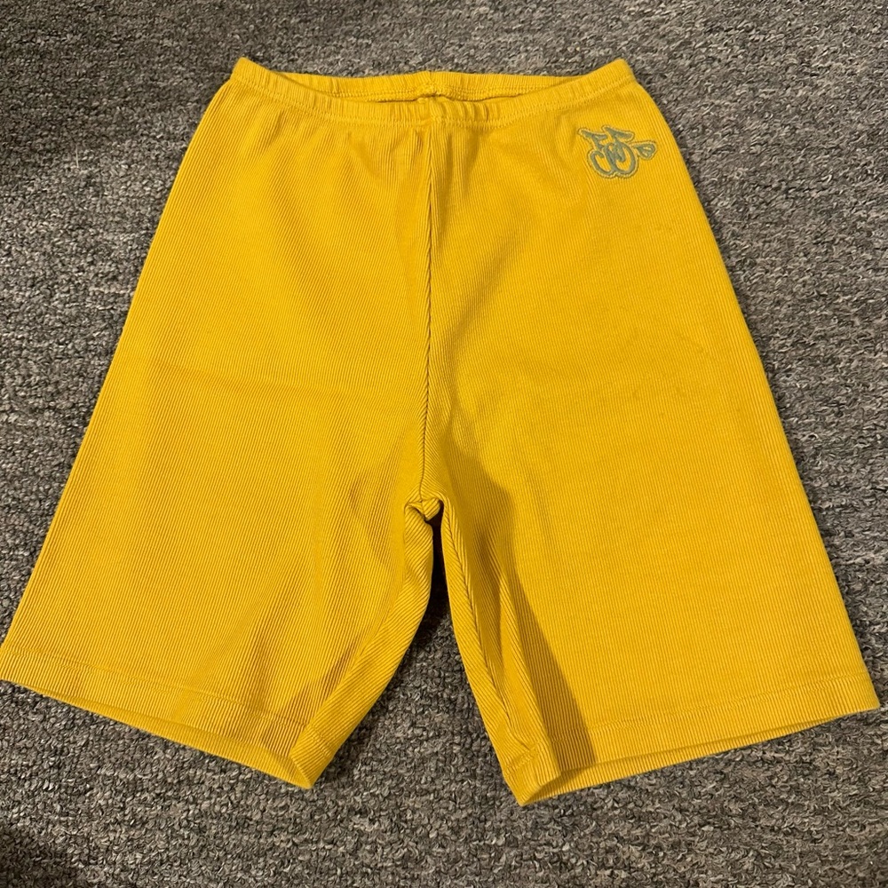 Logo ribbed biker shorts cali gold
